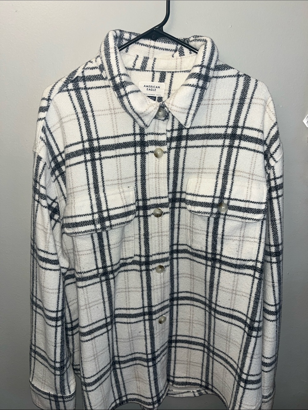 American Eagle Outfitters White and Black Plaid Fleece Shirt Jacket
